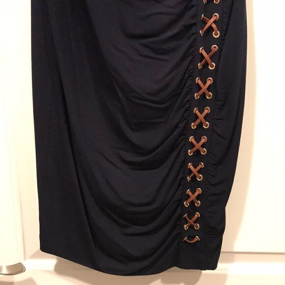 Cache dress 👗 - Picture 3 of 5